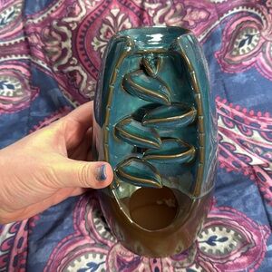 New Inscents Blue & Brown Incense waterfall with pack‎ of 100 cones